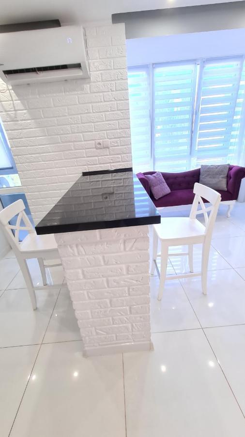 Apartaments On Prospekt Mira 35 Krywyj Rih Exterior foto